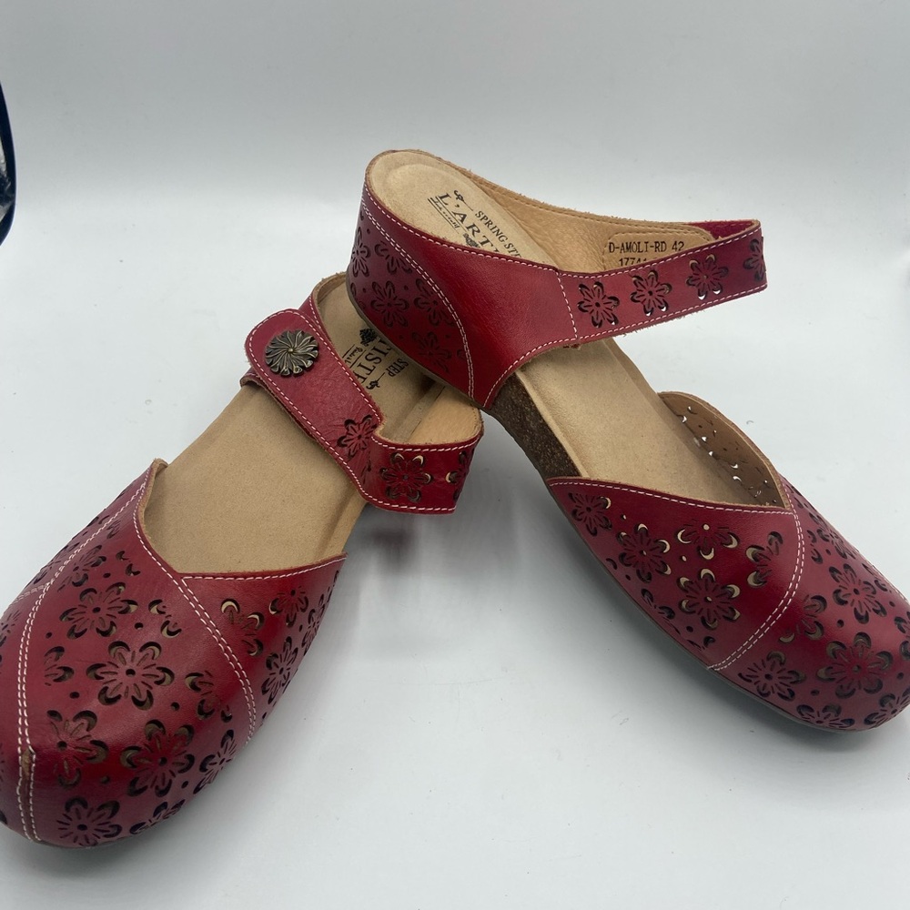 Spring Step Red Mules with Perforated Leather Design - Picture 5 of 15